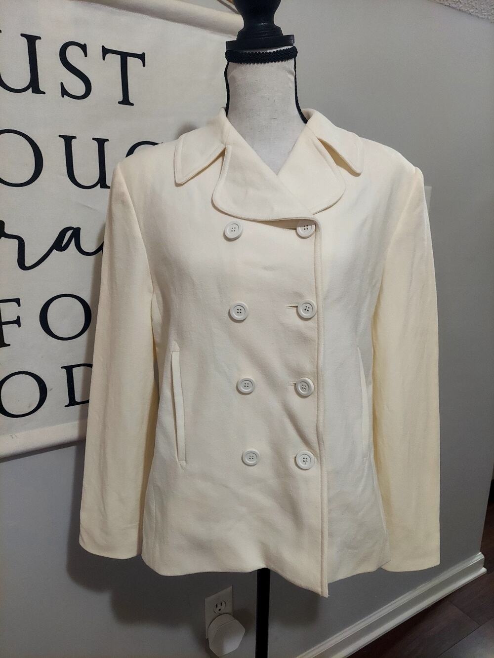 Vtg Tahari Classics Cream Double Breasted Pea Coat 100% Wool Made in USA 6
